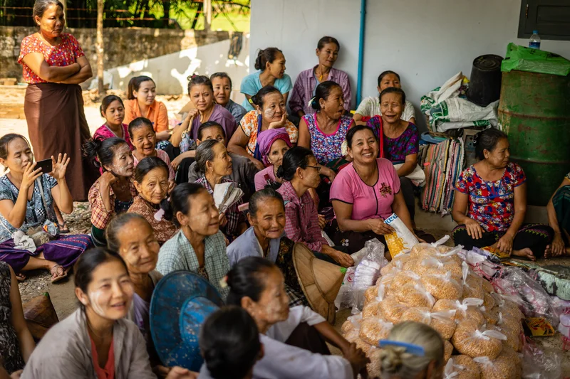 HelpAge International Logo